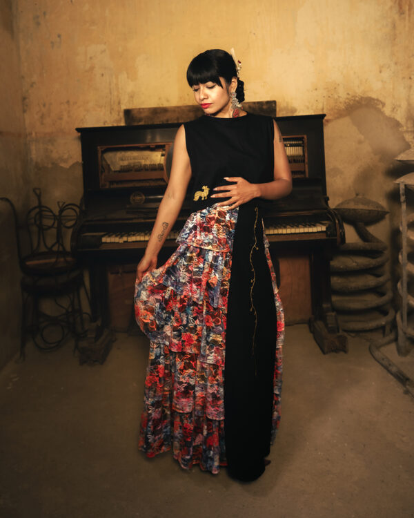 Falda Cuevas - Imagen 2