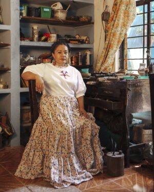 Maxivestido "Dualidad y Flores"